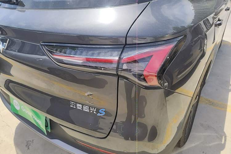 Used Wuling Xingguang S 2025 Model 510 km Flagship Version Right Rear Taillight