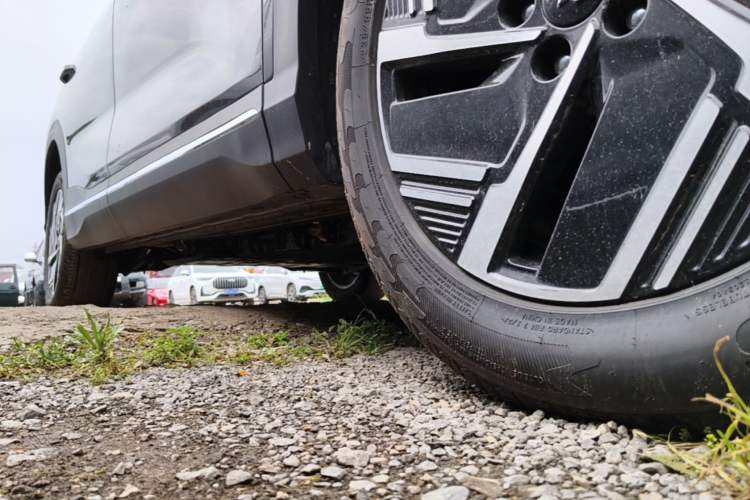 Used Wuling Xingguang S 2025 Model, 130km Flagship Edition Right Side Sill