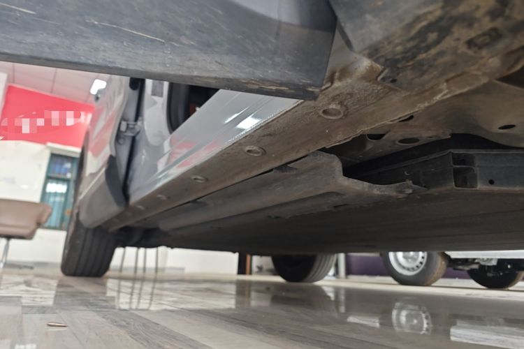 Used Wuling Xingguang S 2025 Model 510 km Flagship Version Right Side Sill