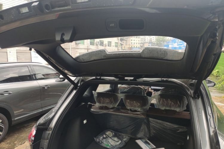 Used Wuling Xingguang S 2025 Model 510 km Flagship Version Trunk
