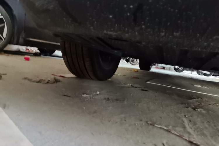 Used Wuling Xingguang S 2025 Model 510 km Flagship Version Chassis Front Right