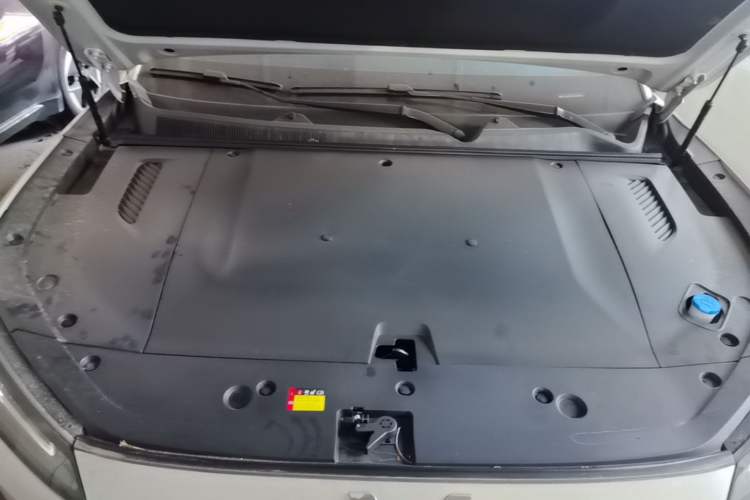 Used Wuling Xingguang S 2025 Model 510 km Flagship Version Engine Bay