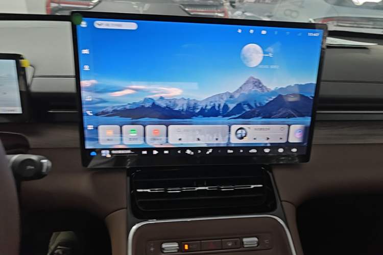 Used Wuling Xingguang S 2025 Model 510 km Leading Version Audio And AC Panel
