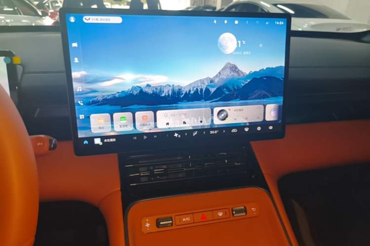 Used Wuling Xingguang S 2025 Model, 130km High-Power Flagship Edition Audio And AC Panel