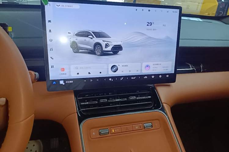 Used Wuling Xingguang S 2025 Model, 130km High-Power Flagship Edition Audio And AC Panel