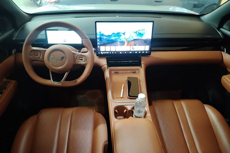 Used Wuling Xingguang S 2025 Model, 130km High-Power Flagship Edition Center Console