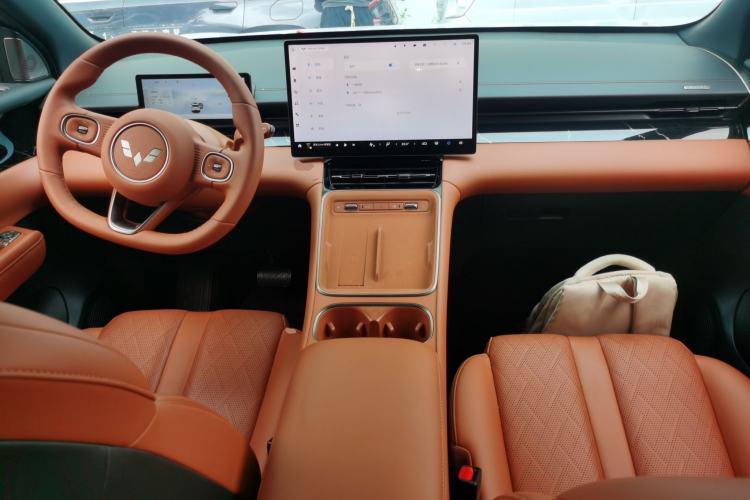 Used Wuling Xingguang S 2025 Model 510 km Flagship Version Center Console