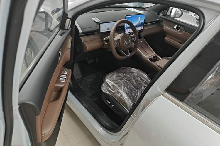 Used Wuling Xingguang S 2025 Model 510 km Leading Version Driver Seat