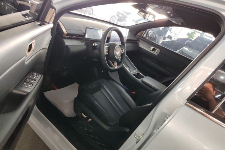 Used Wuling Xingguang S 2025 Model 510 km Leading Version Driver Seat