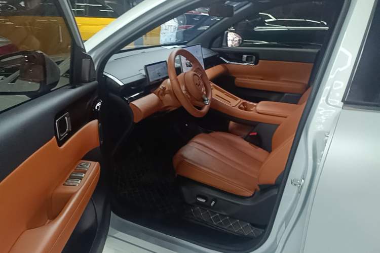 Used Wuling Xingguang S 2025 Model, 130km High-Power Flagship Edition Driver Seat