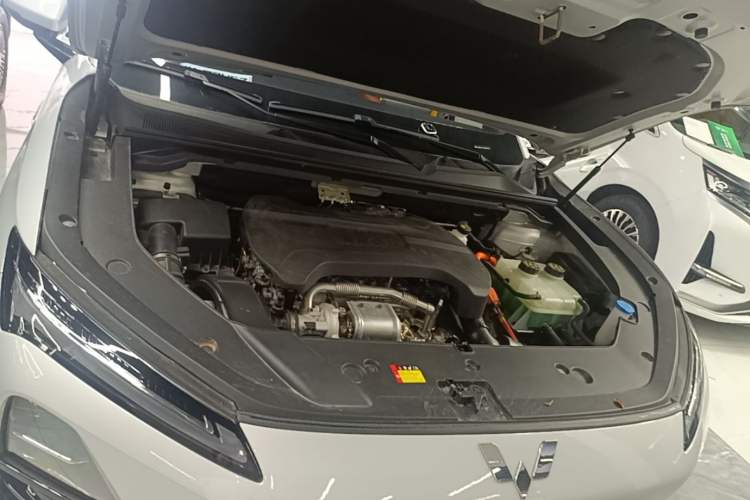 Used Wuling Xingguang S 2025 Model, 130km High-Power Flagship Edition Engine Bay