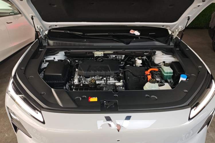 Used Wuling Xingguang S 2025 Model, 130km Leading Edition Engine Bay