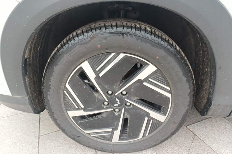 Used Wuling Xingguang S 2025 Model, 130km High-Power Flagship Edition Exterior 1