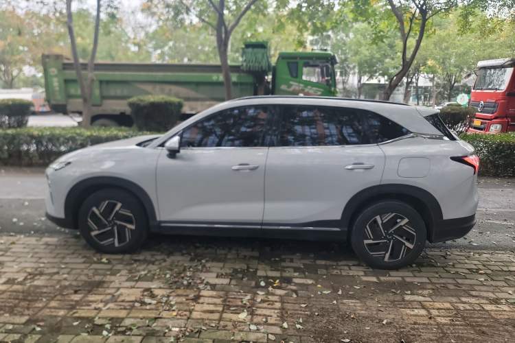Used Wuling Xingguang S 2025 Model, 130km Flagship Edition Exterior 3