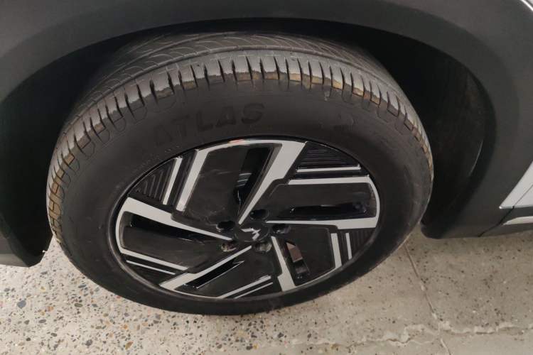 Used Wuling Xingguang S 2025 Model 510 km Leading Version Exterior 4