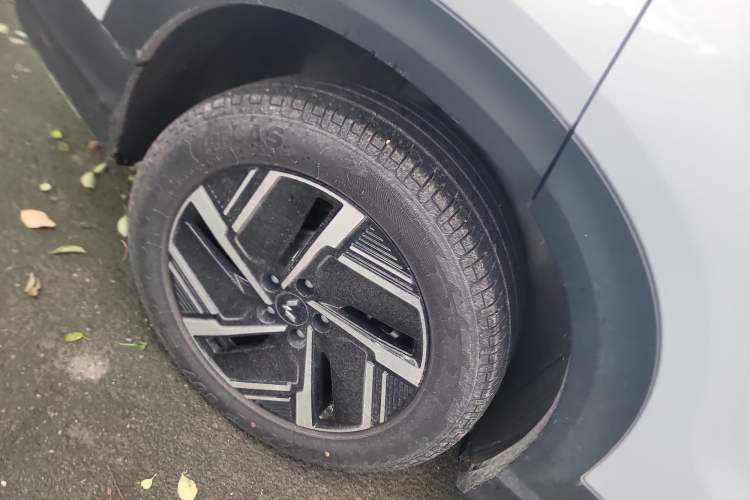 Used Wuling Xingguang S 2025 Model, 130km Flagship Edition Exterior 8