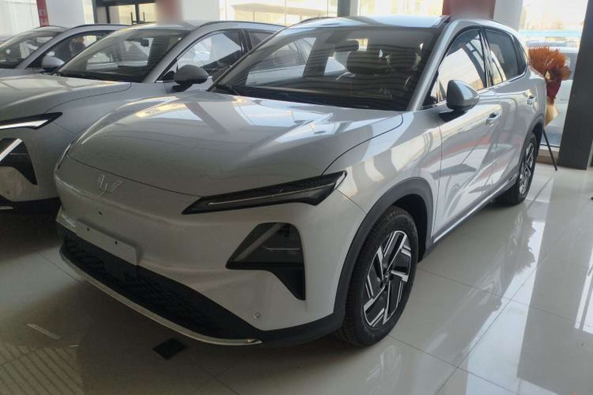 Used Wuling Xingguang S 2025 Model 510 km Leading Version Front Left 45 Deg