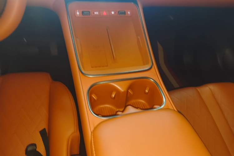 Used Wuling Xingguang S 2025 Model, 130km High-Power Flagship Edition Gear Lever