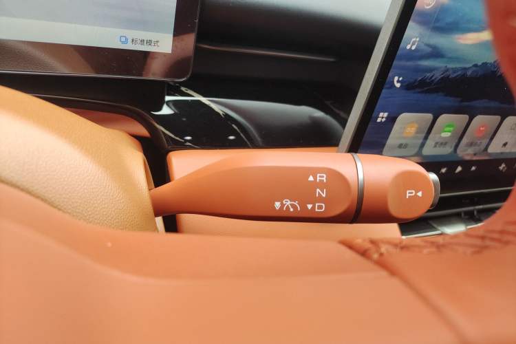 Used Wuling Xingguang S 2025 Model 510 km Flagship Version Gear Lever