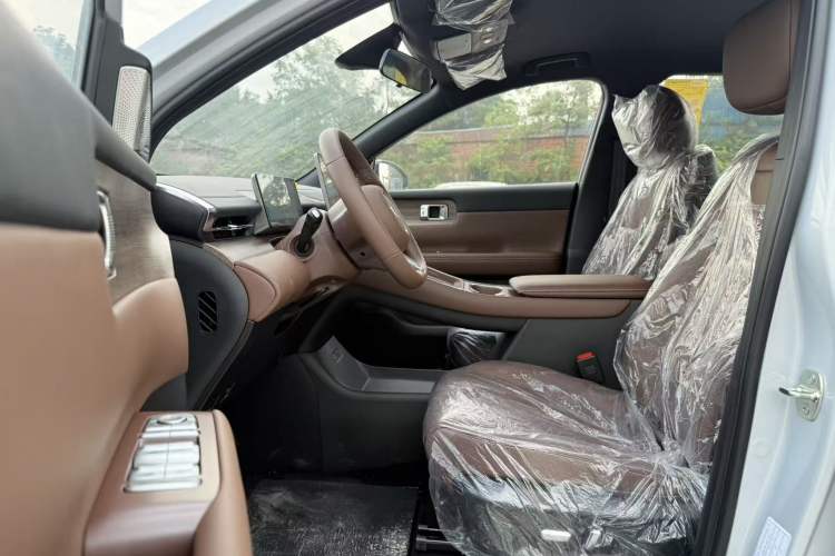 Used Wuling Xingguang S 2025 Model 510 km Leading Version Interior 2