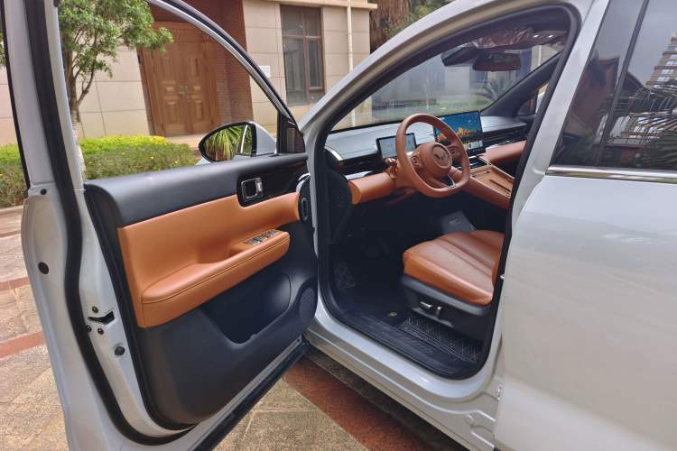 Used Wuling Xingguang S 2025 Model 510 km Flagship Version Interior 2