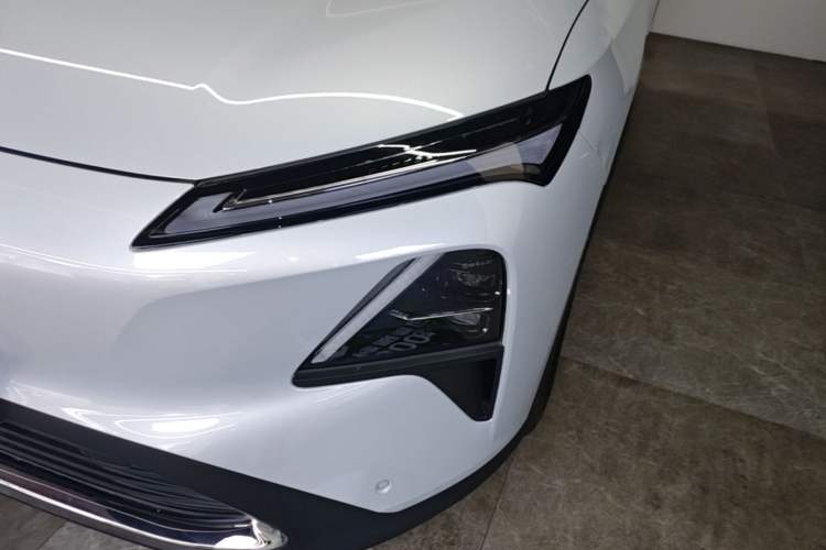 Used Wuling Xingguang S 2025 Model, 130km Leading Edition Left Front Headlight