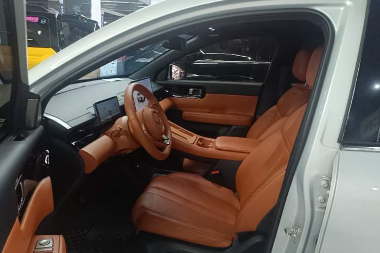 Used Wuling Xingguang S 2025 Model, 130km High-Power Flagship Edition Left Front Seat
