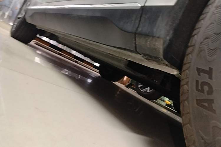 Used Wuling Xingguang S 2025 Model 510 km Leading Version Right Side Sill