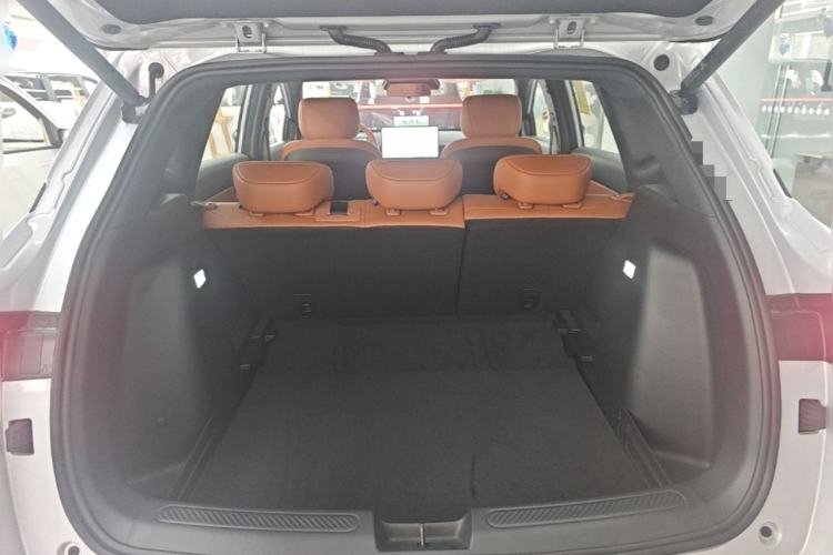 Used Wuling Xingguang S 2025 Model 510 km Flagship Version Trunk