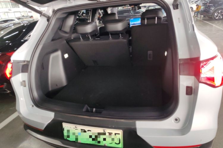Used Wuling Xingguang S 2025 Model 510 km Leading Version Trunk