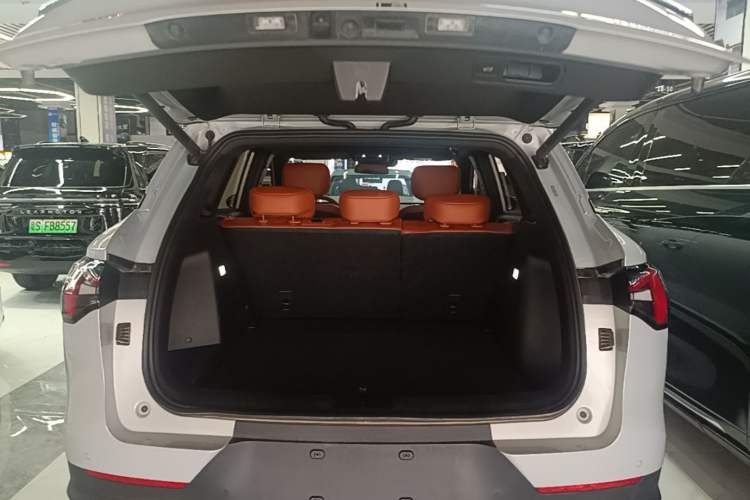 Used Wuling Xingguang S 2025 Model, 130km High-Power Flagship Edition Trunk