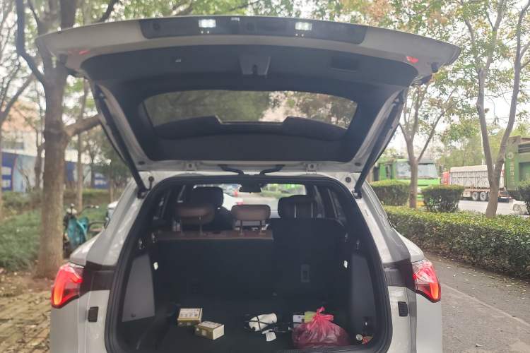 Used Wuling Xingguang S 2025 Model, 130km Flagship Edition Trunk