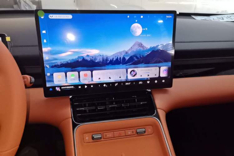 Used Wuling Xingguang S 2025 Model, 130km Flagship Edition Audio And AC Panel