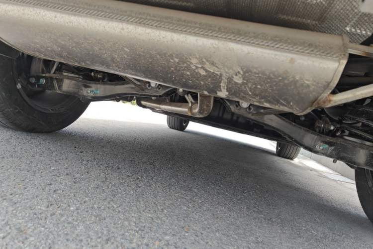 Used Wuling Xingguang S 2025 Model, 130km Leading Edition Chassis Rear
