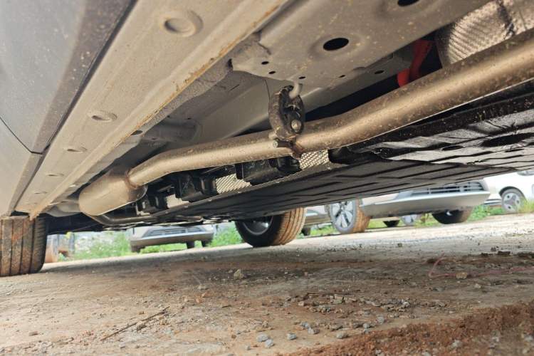 Used Wuling Xingguang S 2025 Model, 130km Flagship Edition Chassis Rear Left