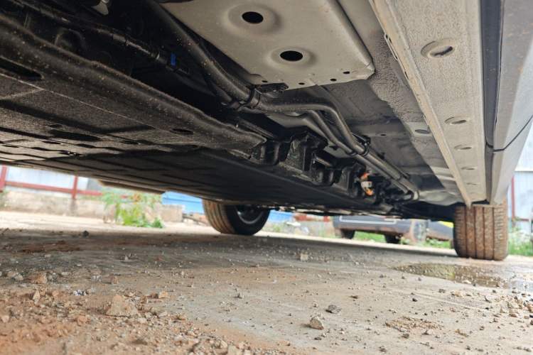 Used Wuling Xingguang S 2025 Model, 130km Flagship Edition Chassis Rear Right