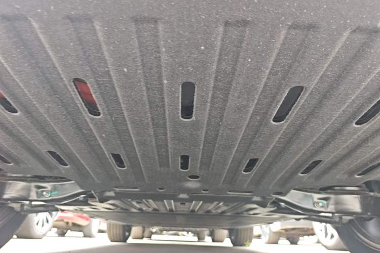 Used Wuling Xingguang S 2025 Model 510 km Flagship Version Chassis Rear