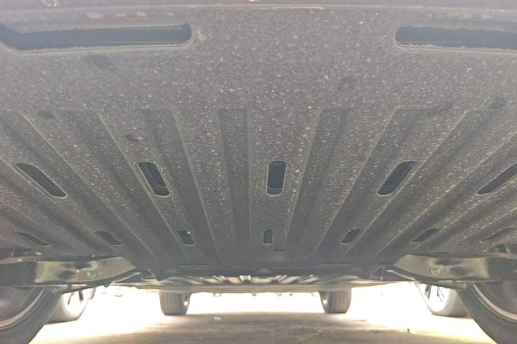 Used Wuling Xingguang S 2025 Model 510 km Flagship Version Chassis Rear
