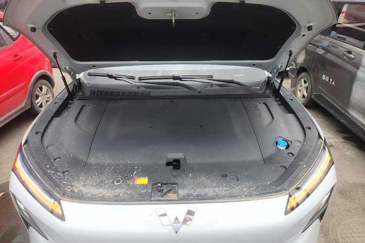 Used Wuling Xingguang S 2025 Model 510 km Flagship Version Engine Bay