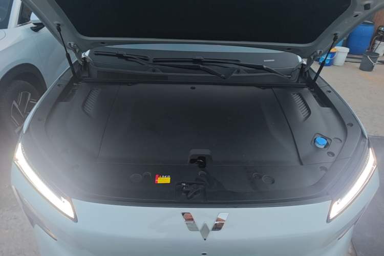 Used Wuling Xingguang S 2025 Model 510 km Flagship Version Engine Bay