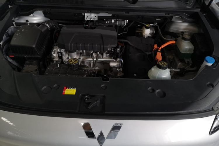 Used Wuling Xingguang S 2025 Model, 130km Flagship Edition Engine Bay