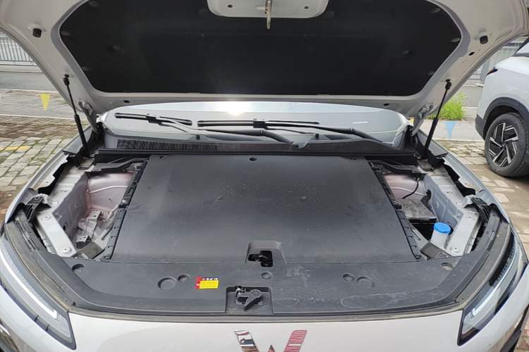 Used Wuling Xingguang S 2025 Model 510 km Flagship Version Engine Bay