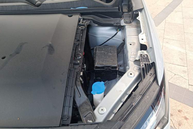 Used Wuling Xingguang S 2025 Model 510 km Flagship Version Engine Bay Left