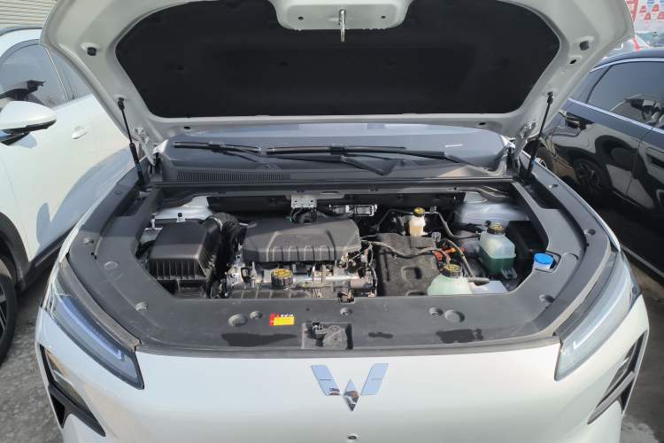 Used Wuling Xingguang S 2025 Model, 130km Leading Edition Engine Bay