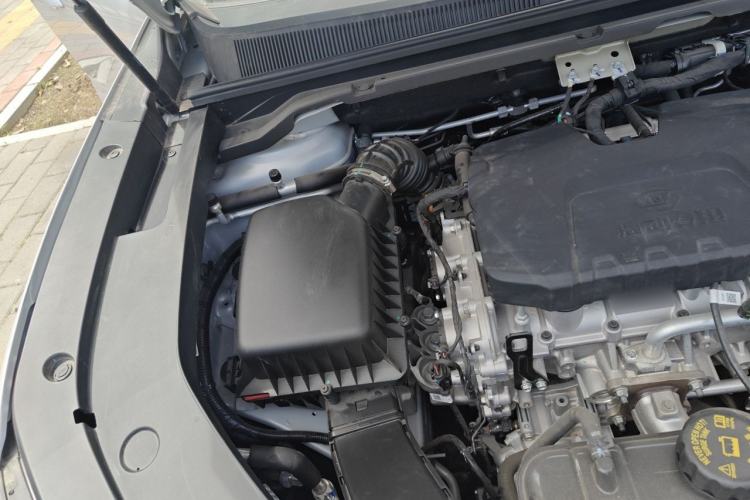 Used Wuling Xingguang S 2025 Model, 130km Leading Edition Engine Bay Right
