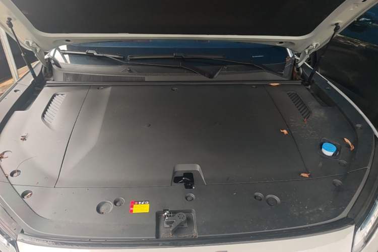 Used Wuling Xingguang S 2025 Model 510 km Flagship Version Engine Bay