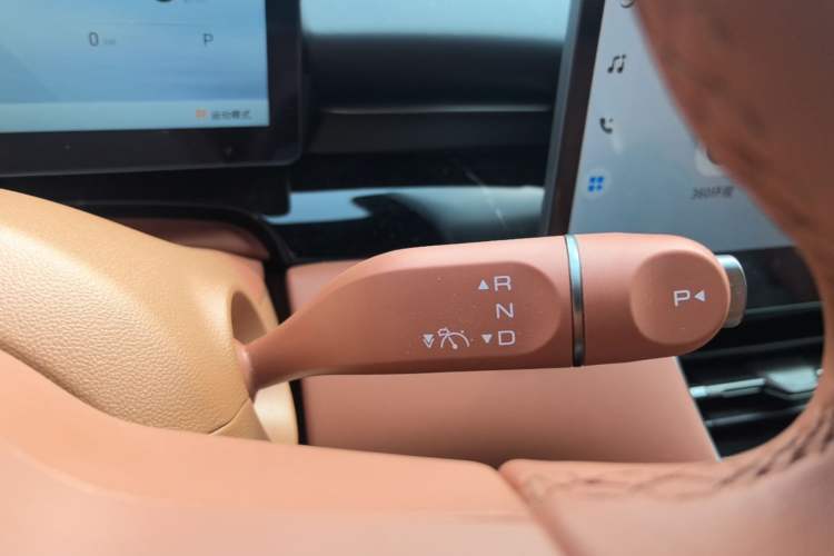 Used Wuling Xingguang S 2025 Model 510 km Flagship Version Gear Lever