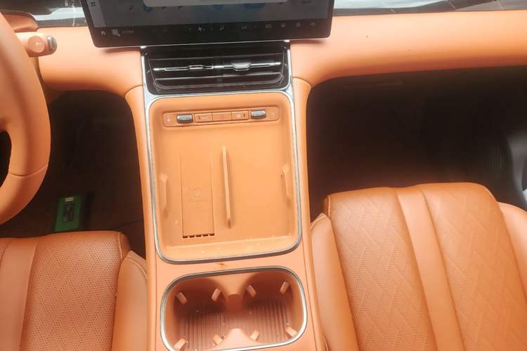 Used Wuling Xingguang S 2025 Model 510 km Flagship Version Gear Lever