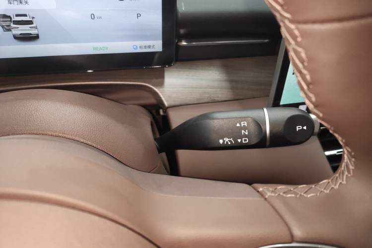 Used Wuling Xingguang S 2025 Model 510 km Flagship Version Gear Lever