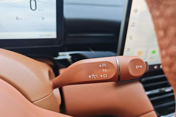 Used Wuling Xingguang S 2025 Model 510 km Flagship Version Gear Lever
